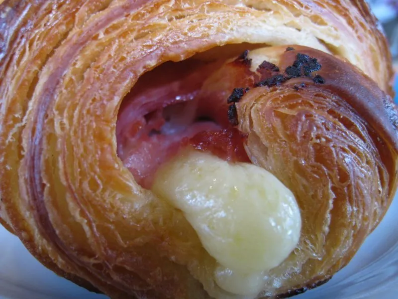 Croissants, Sweet Rolls, Muffins & Other Pastries